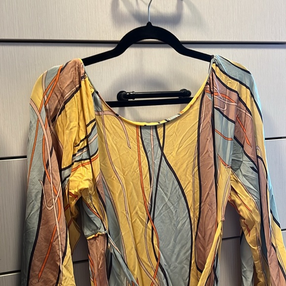 Audrey Mai 70’s boho inspired dress with scoop neck and waist ties - Picture 8 of 9